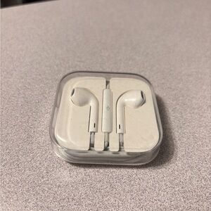 Apple EarPods Headphones with Lightning Connector